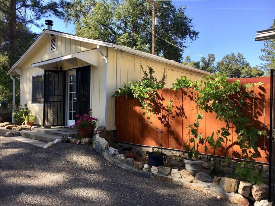 Sierra Sunset Cottage -Yosemite Area Vacation Cottage 아와니 외부 사진