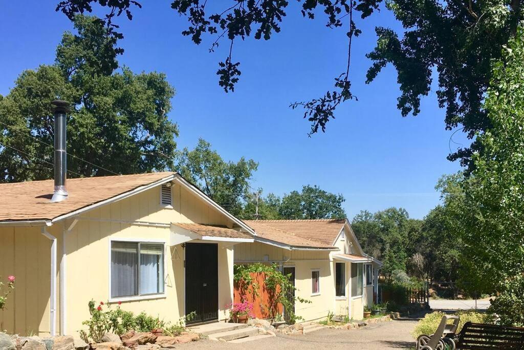 Sierra Sunset Cottage -Yosemite Area Vacation Cottage 아와니 외부 사진