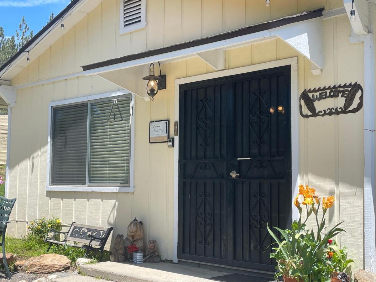 Sierra Sunset Cottage -Yosemite Area Vacation Cottage 아와니 외부 사진