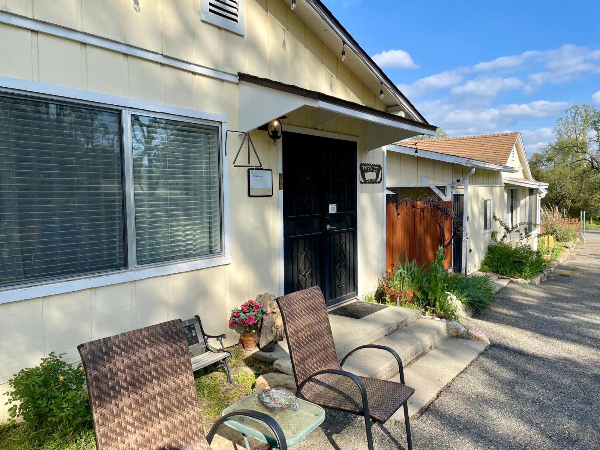 Sierra Sunset Cottage -Yosemite Area Vacation Cottage 아와니 외부 사진